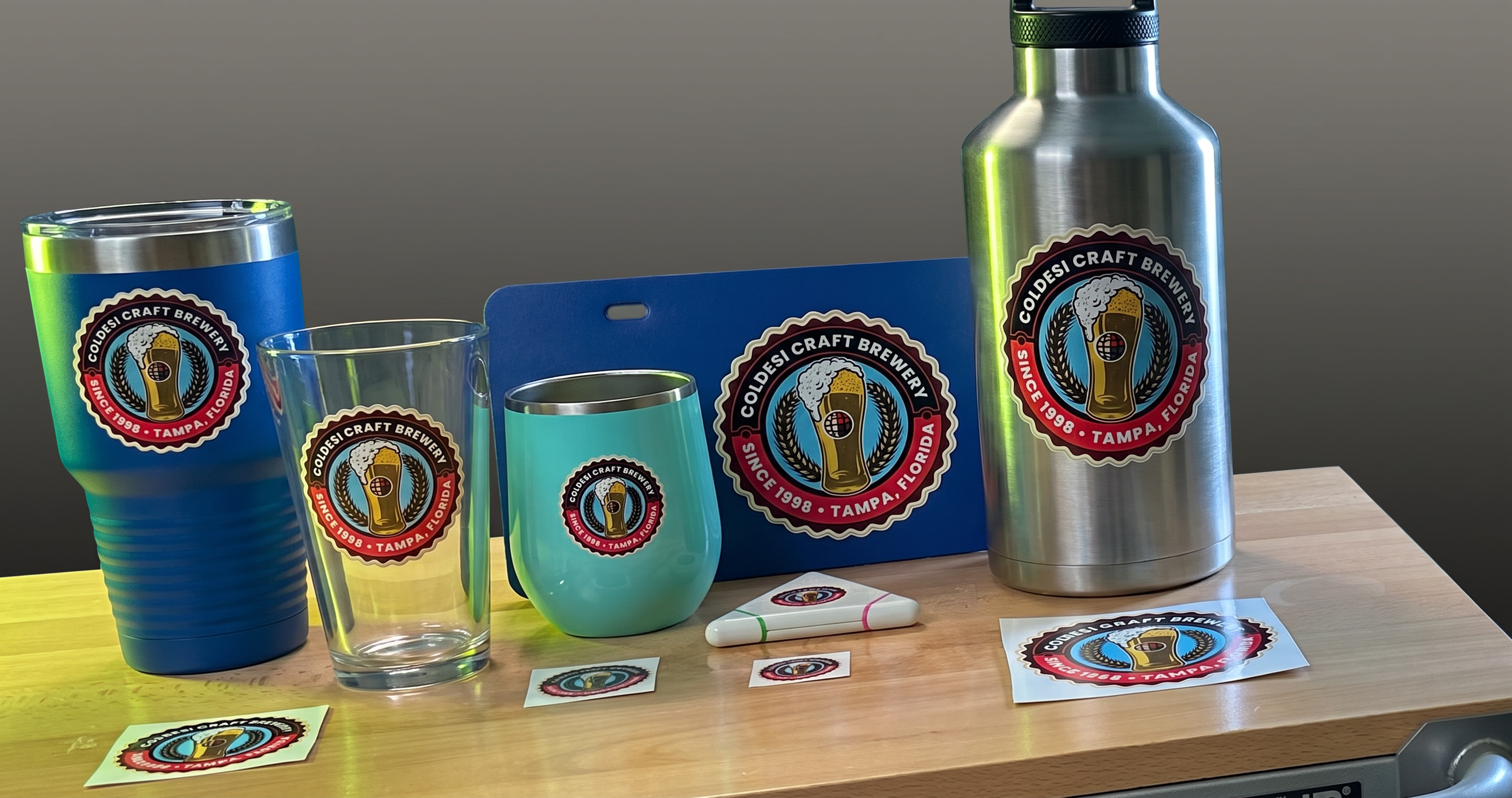Productos personalizados con DTF UV